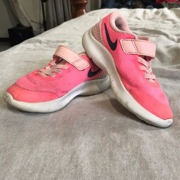 Nike Other - Little girls pink nike flex shoes.